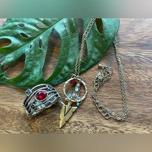 Paparazzi arrowhead necklace and ring set